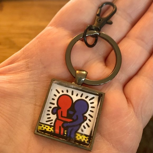 (2/$12,4/$20) Keith Haring Best Buddies Keychain - Picture 1 of 1